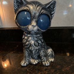 Cartoon cat Statue 