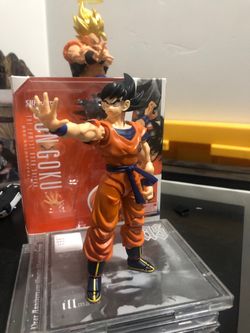 S.H. Figuarts Son Goku Dragon Ball Z Figure