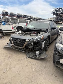 Auto Parts 2022 Nissan Altima