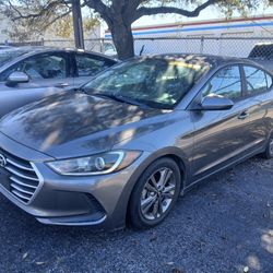 2018 Hyundai Elantra