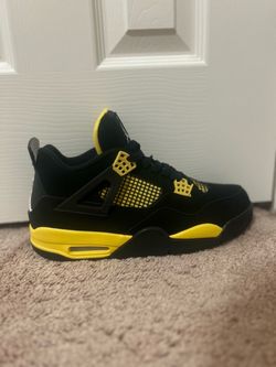 Jordan 4 yellow thunders