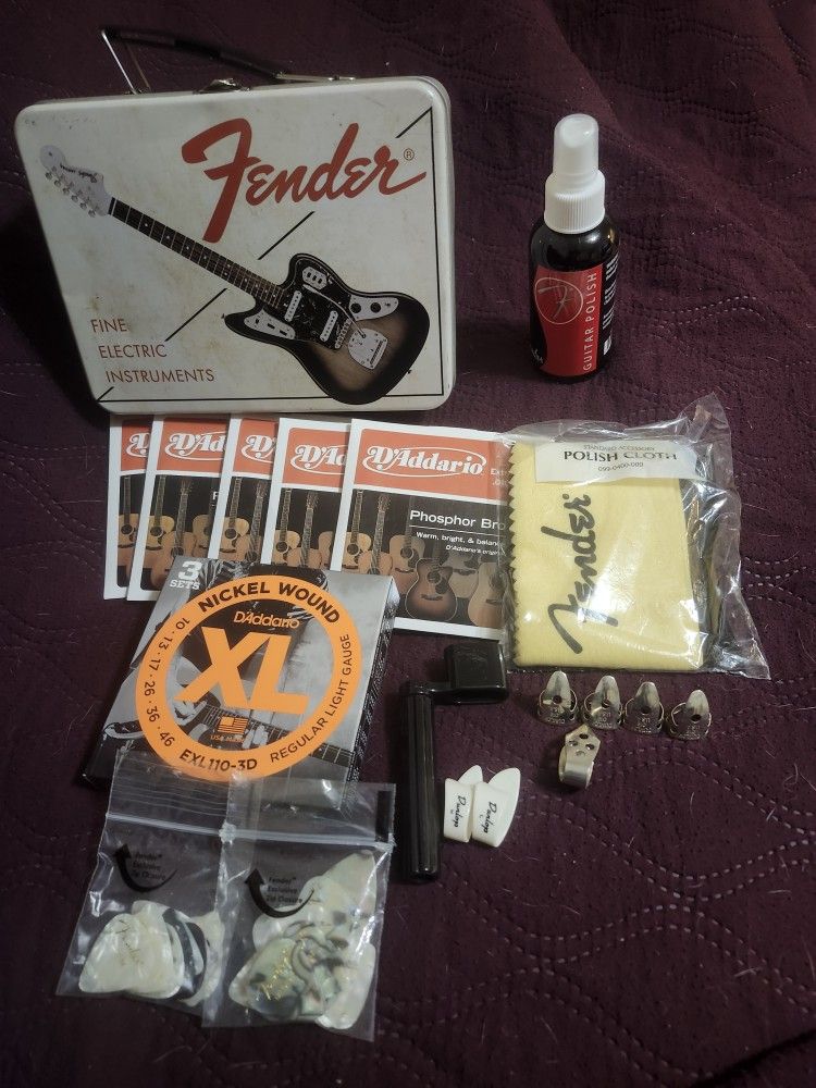 Fender Lunchbox with Guitar Accessories
