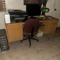 DESK INCLUDING CHAIR 