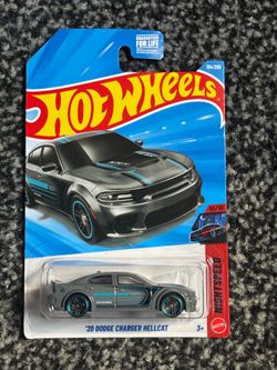2020 Dodge Charger Wide body Hellcat Hot Wheels