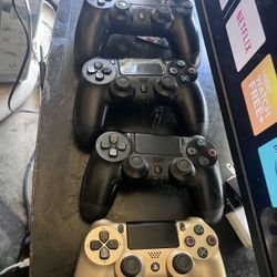 PS4 Controllers 
