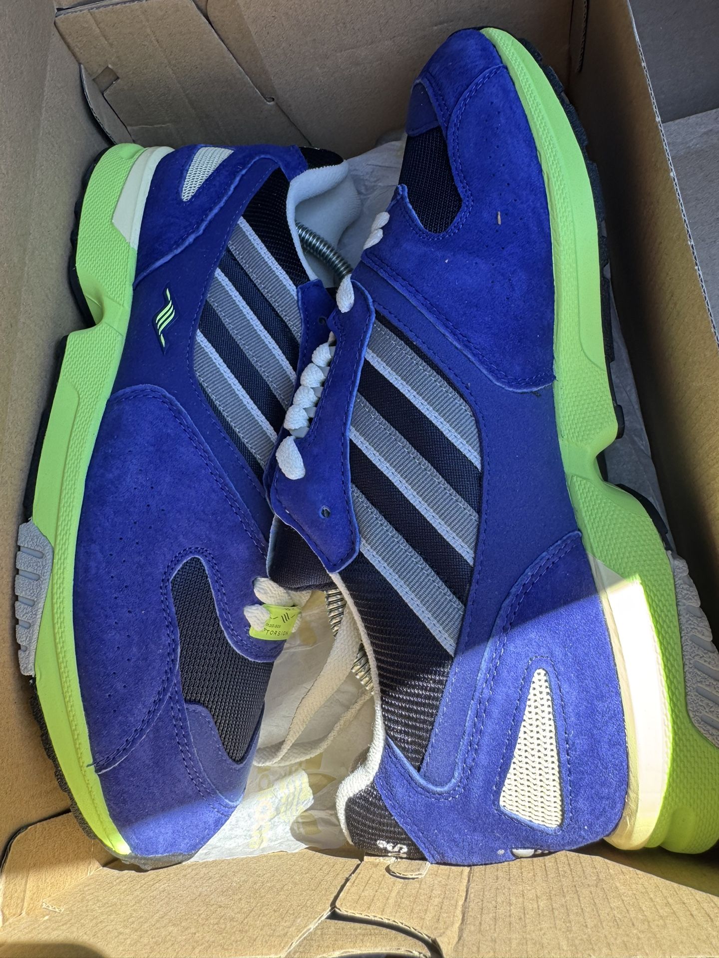 Adidas. New 9.5m. 11 W. Nuevos