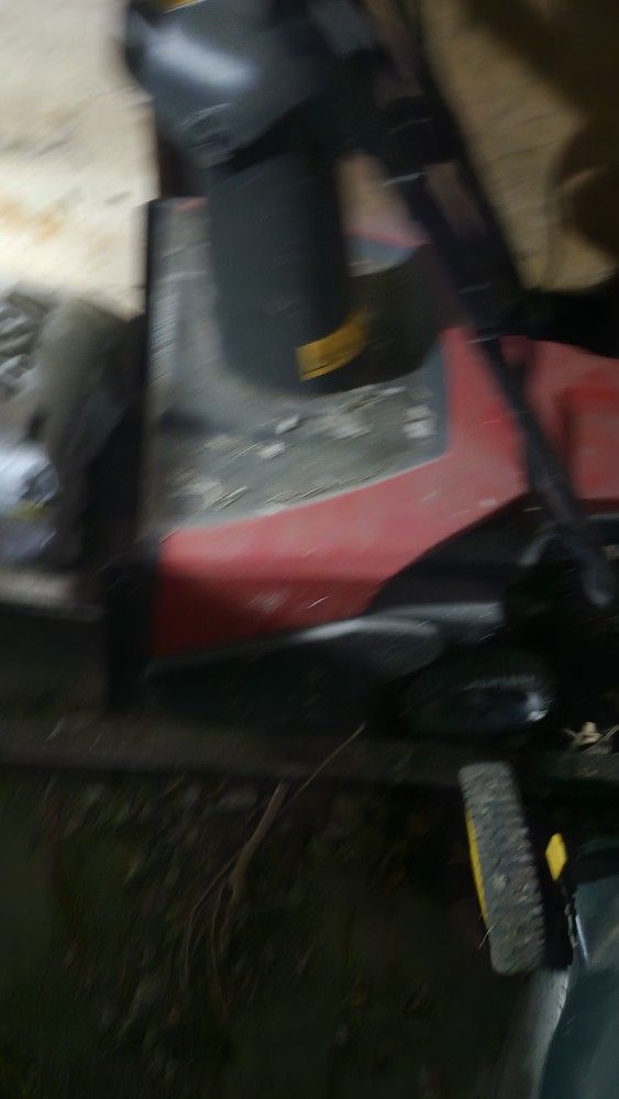 Makina Toro De bateria Lista Para Limpiar Su Casa 