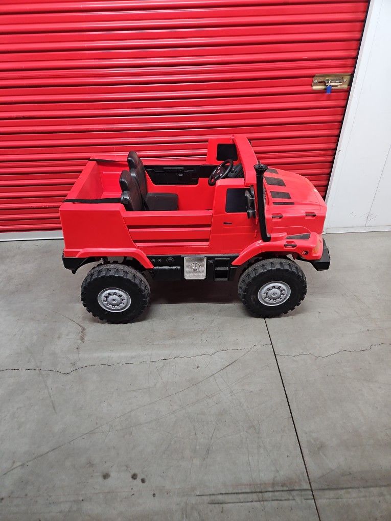 Super Clean Big Wheel M-Benz 24V Electric Car