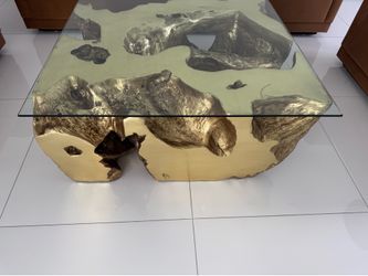 Z gallery, coffee table