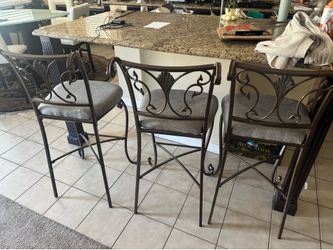 Set of 3 barstools