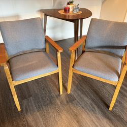 Pair of Mid-Century MCM Style Accent Chairs – Like New