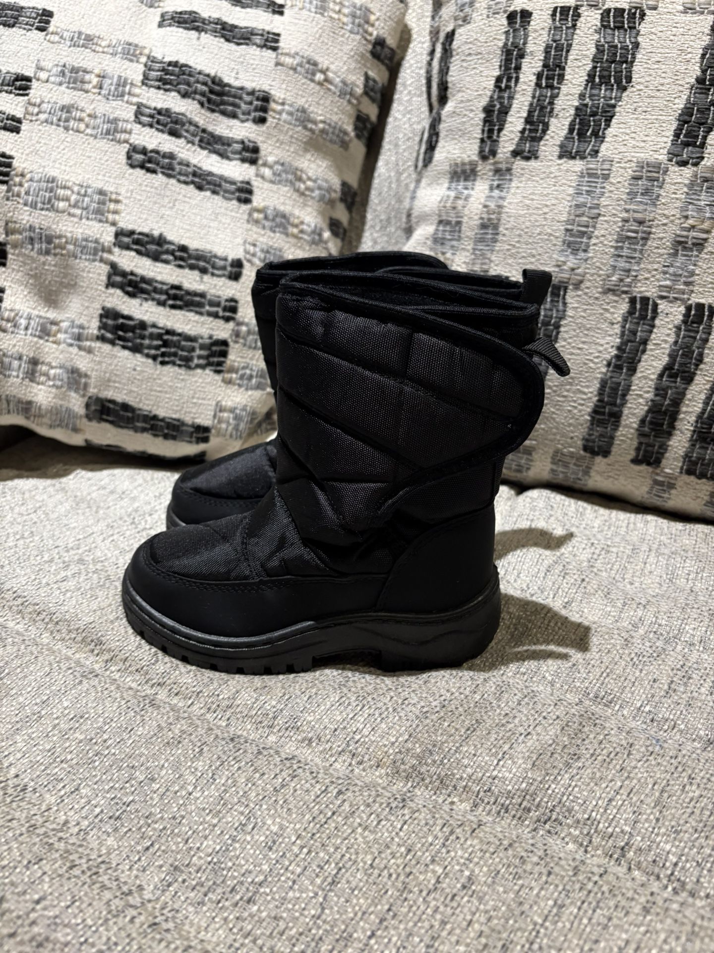 Toddler Black Snow Boots Size 11c 