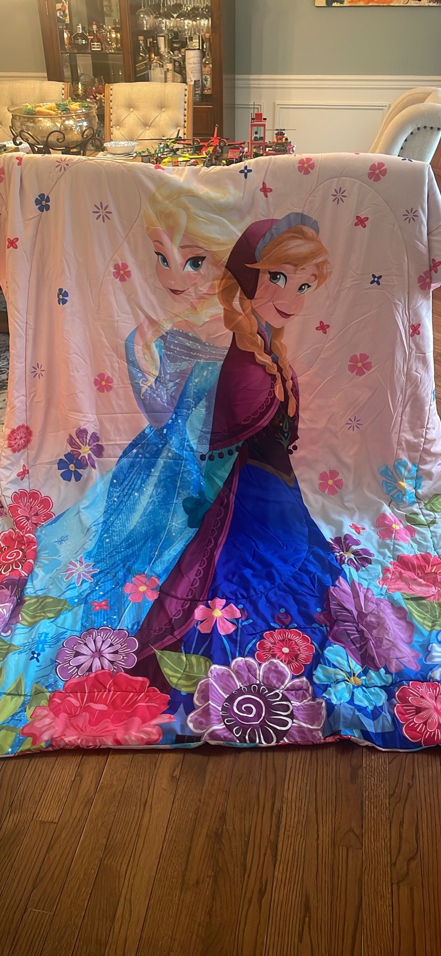 Disney Frozen full/queen Size Comforter