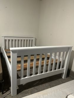 Full Size Bed Frame With Mattress 