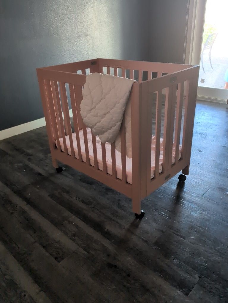 Baby Letto Mini Crib With Newton Mattress 