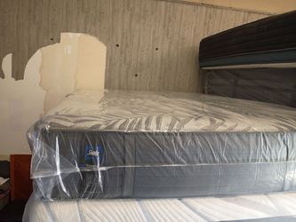 💤🛏️💤 $399 size Queen available 💤🛏️💤🛏️💤📢📢