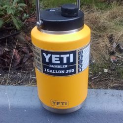 YETI Extra Large Thermos Yellow New Never Used