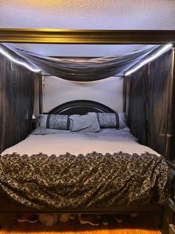 King adjustable canopy bed