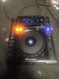 Pioneer dj mixer controler