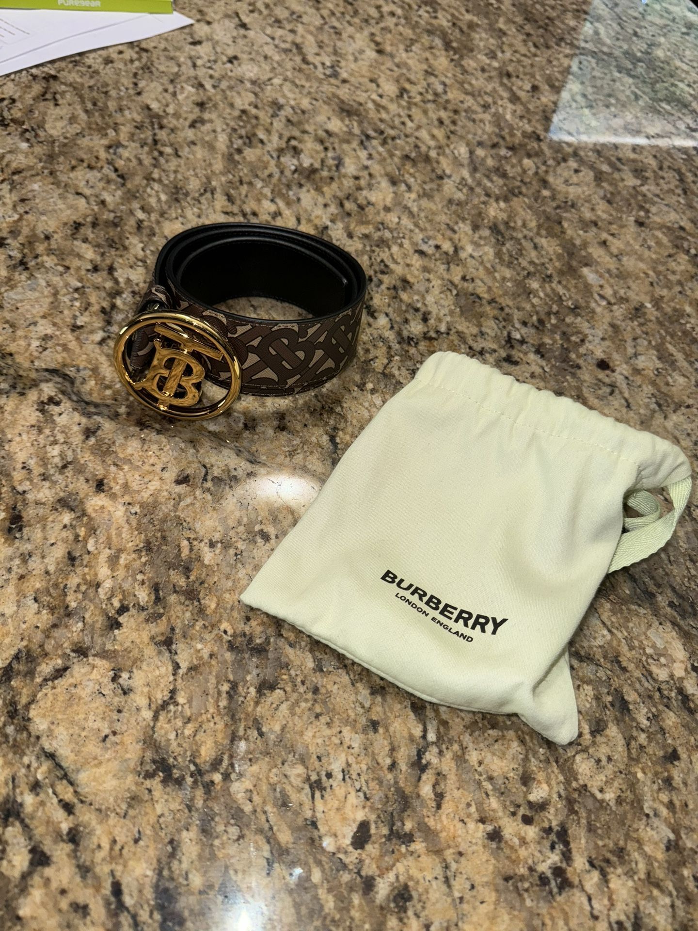 Women’s Burberry Belt (Size S)