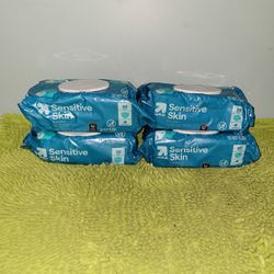 4 Bags 92 Wipes Sensitive 