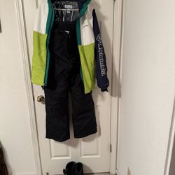 Boys / Kids Columbia ski coat and pants with Itasca snow boots