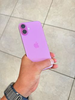 iPhone 16 Plus