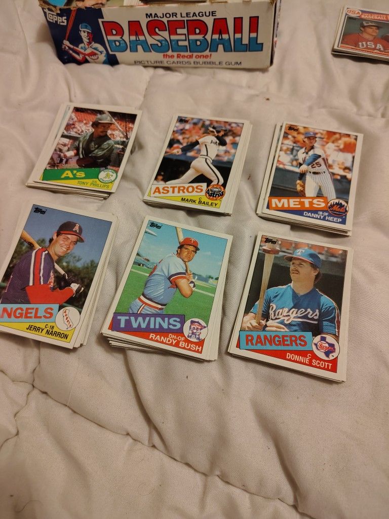 Vintage Base Ball Cards. Very Old. $ 1.670