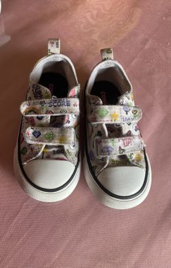 Girl Converse Size 8
