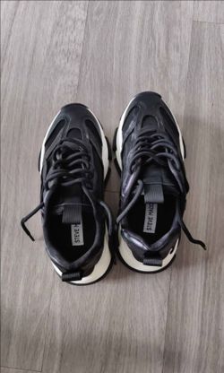 Steve Madden shoe