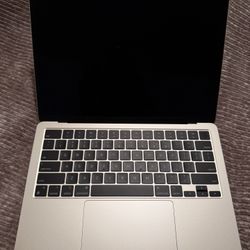 MacBook Air M2