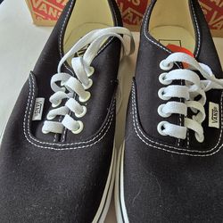 VANS BRAND NEW ,MEN OR WOMEN