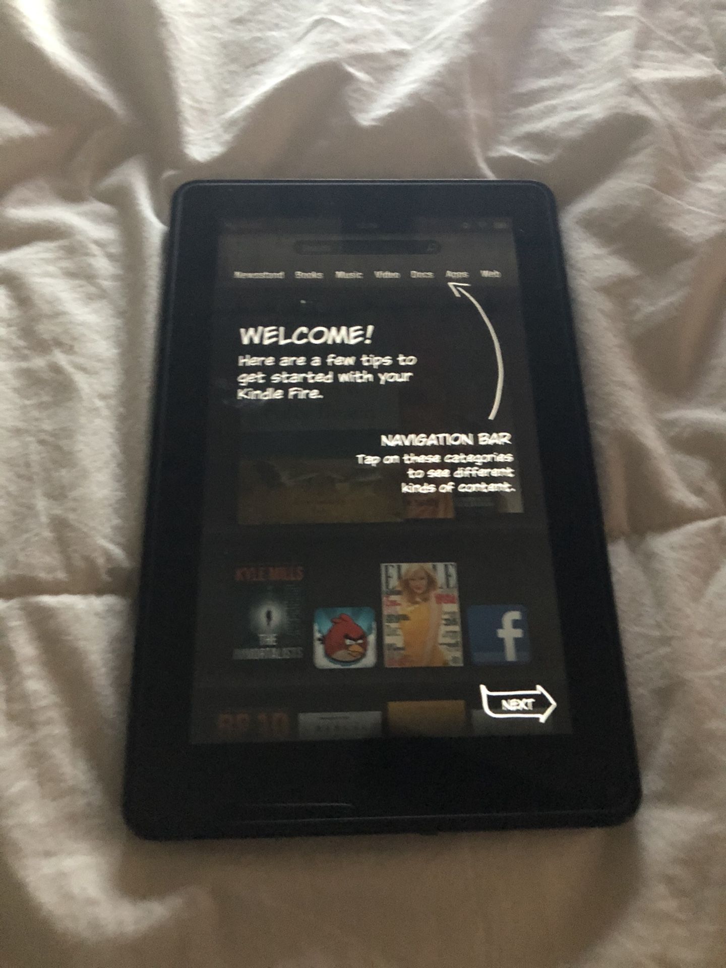 UNLOCKED AMAZON KINDLE FIRE BARELY USED WITH CASE