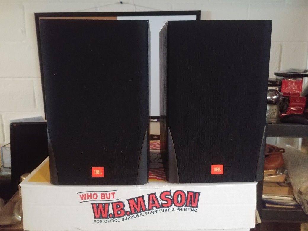 JBL MR25 speakers