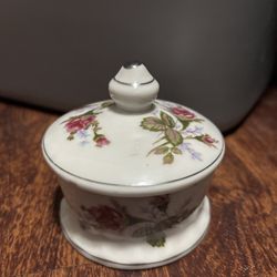 Vintage Floral Porcelain Vanity Set – Jar & Vase