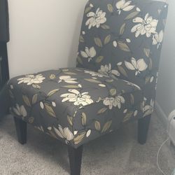 Accent Chair 