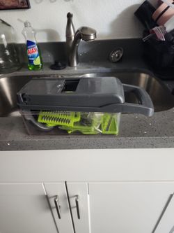 Mandoline Slicer with Container and Blades (FREE )