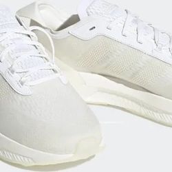 adidas Avryn cloud white/zero metalic/crystal white 