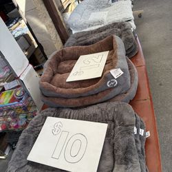 Beautiful Dog Beds $10-$14