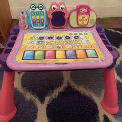 Vtech - Touch And Learn Activity Desk