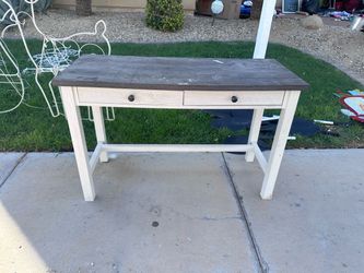 Free desk