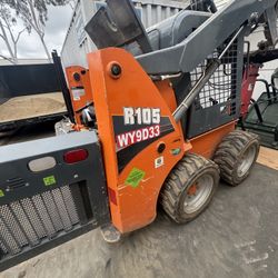 GEHL Skid Steer R105