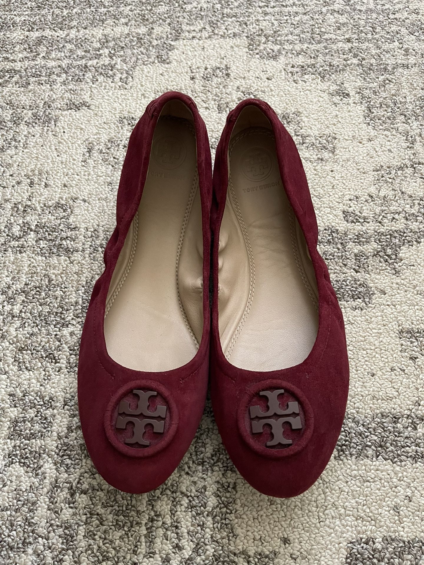 Tory Burch Allie Ballerina Flats Burgundy Logo Minnie Reva Suede Ballet Shoes Size 9.5