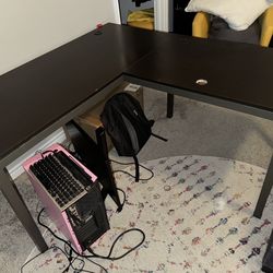 L shaped desk