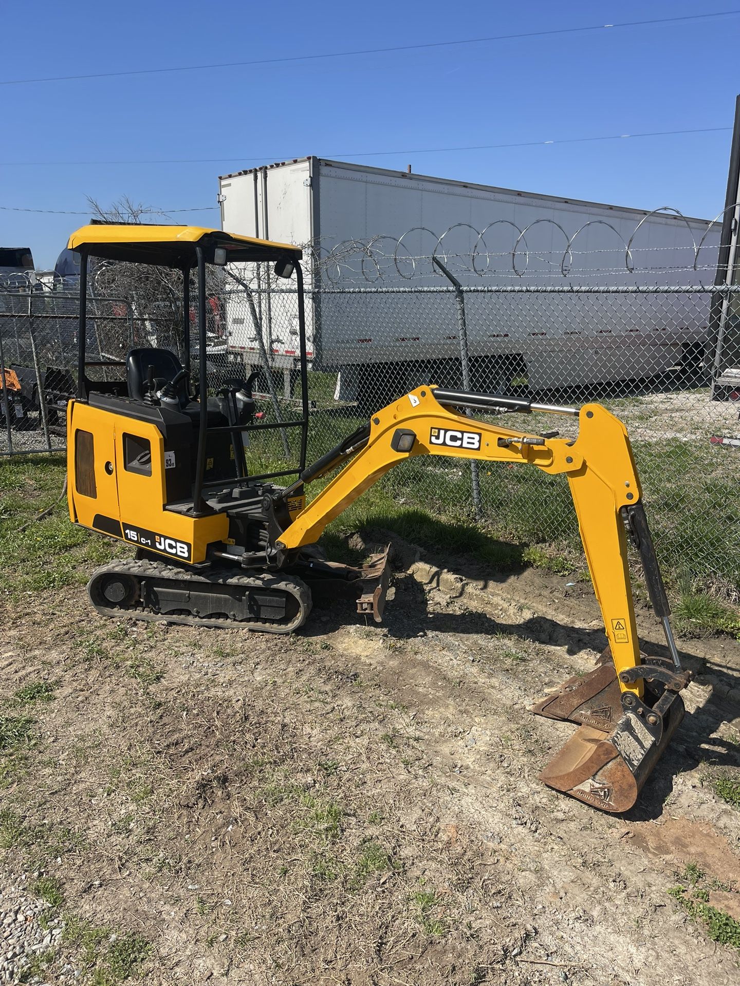 2018 Mini Excavator 15c-1 Jcb