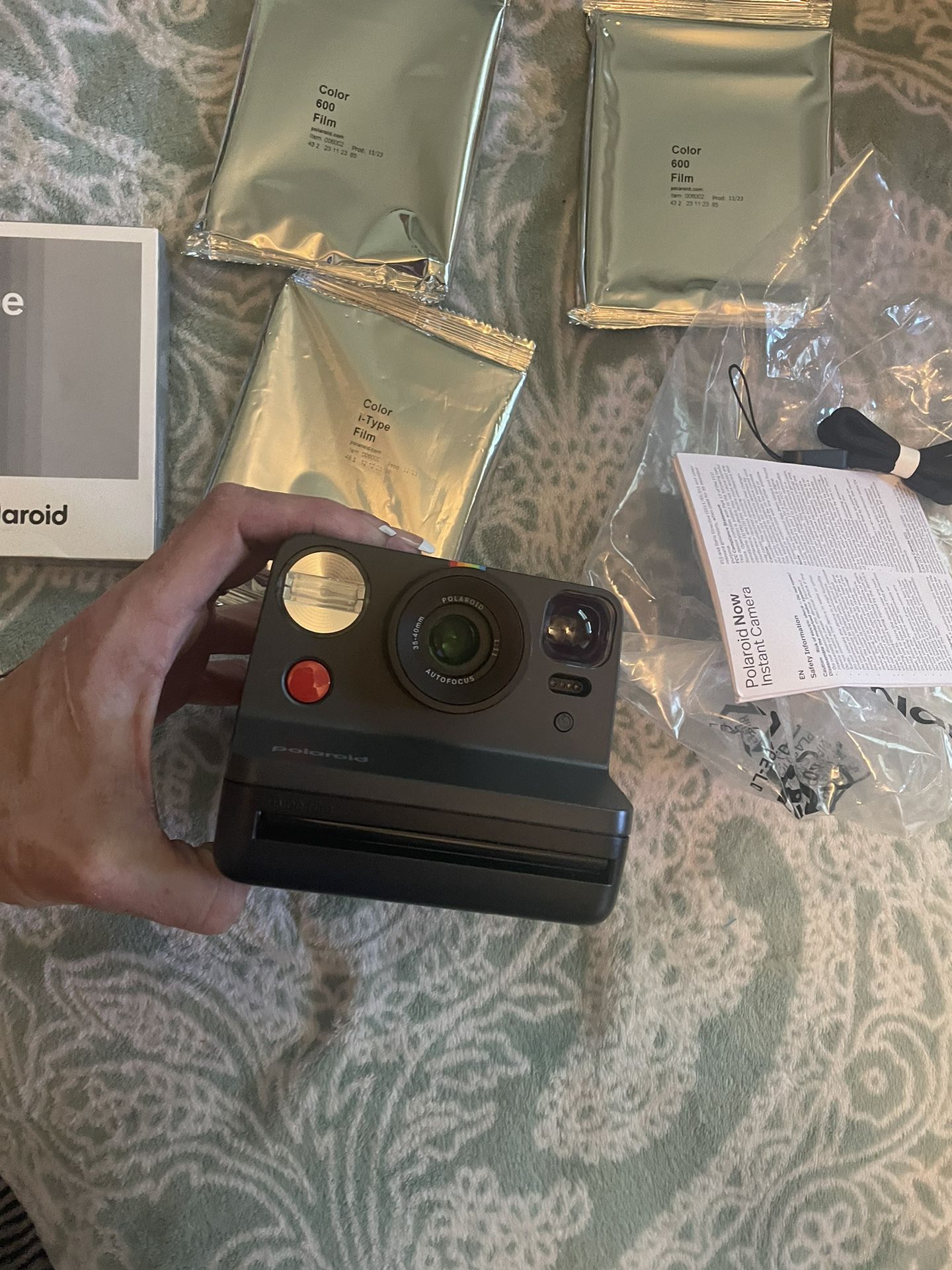 New Polaroid Camera 4 Packs Of Film