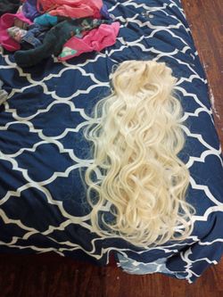 Clip on blonde hair clips