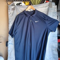 Men's Nike Golf Shirt, Size XL - Pre-owned 