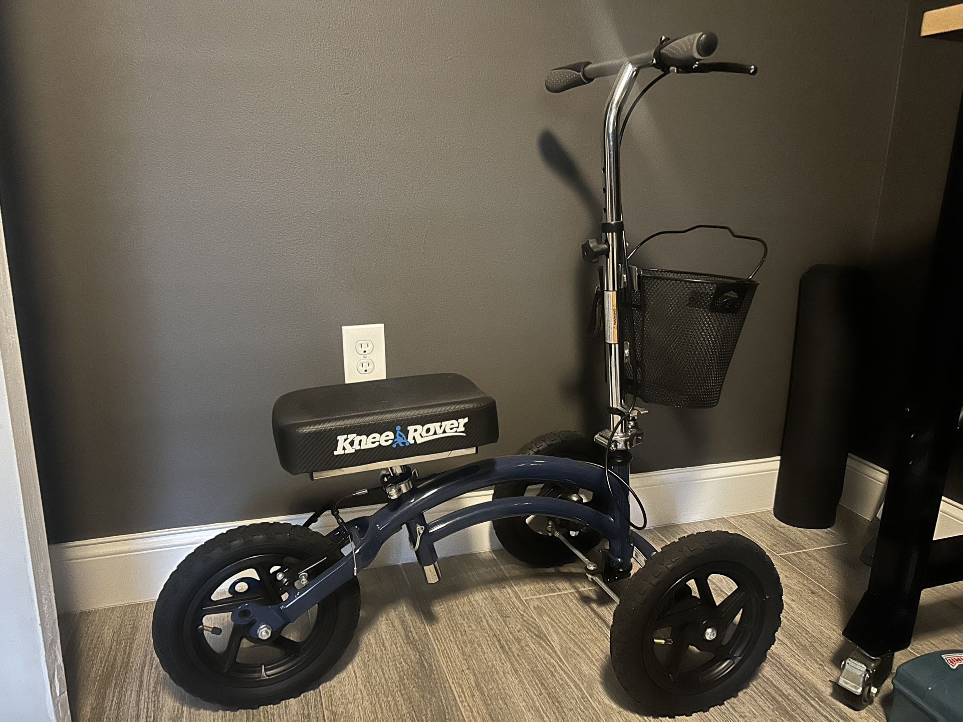 Knee Rover