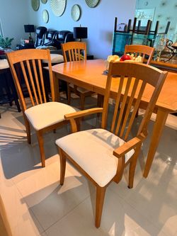 Dining room set